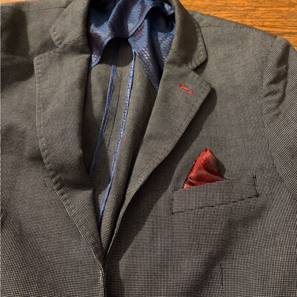 Pierre Cardin Gray Blazer with Elbow Patches - Picture 4 of 6